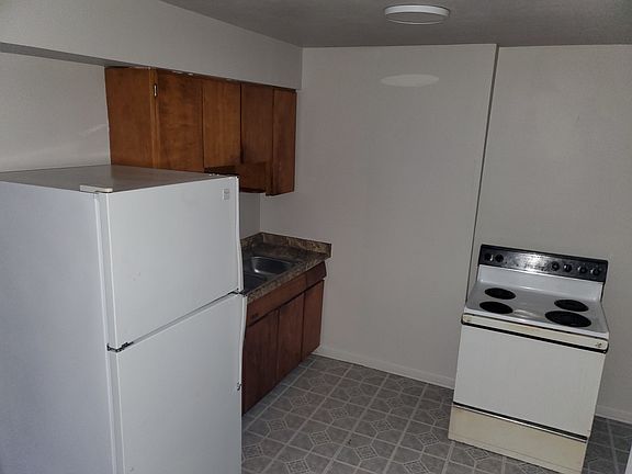 3rd image of 434 W Fairview Ave APT 2