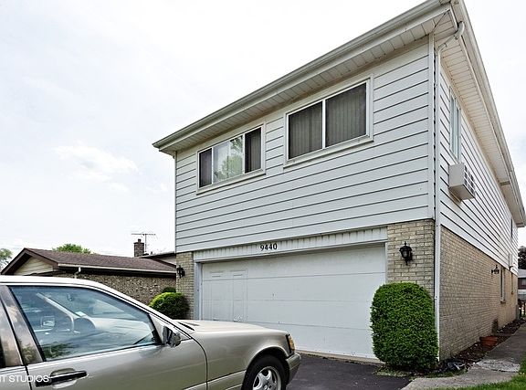 3rd image of 9440 Lockwood Ave