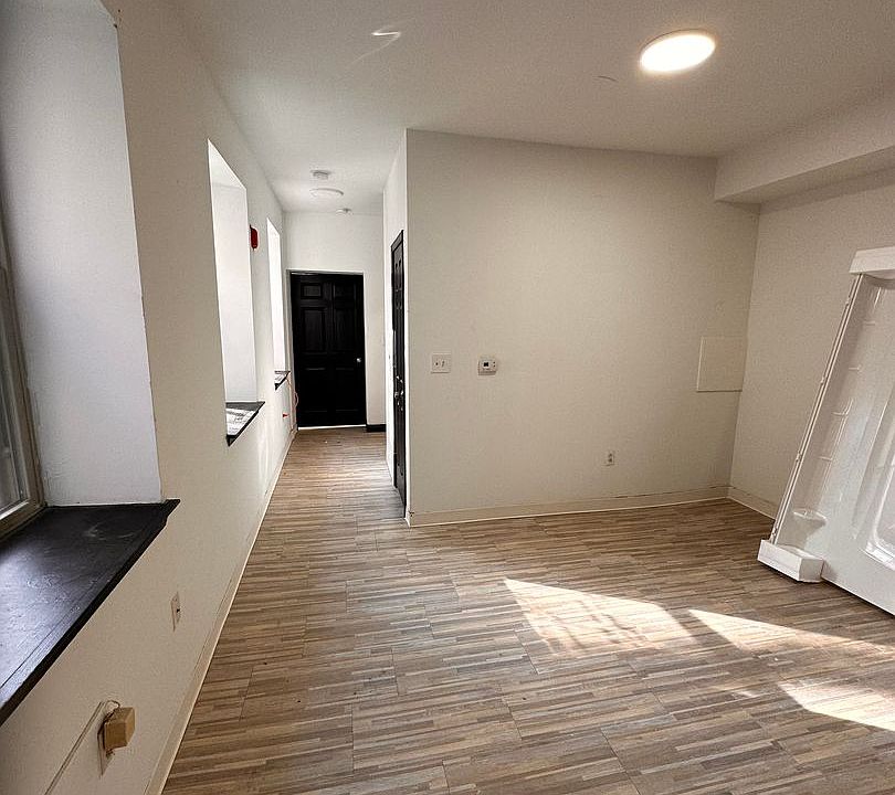 2nd image of 1600 N 16th St #1614-1A