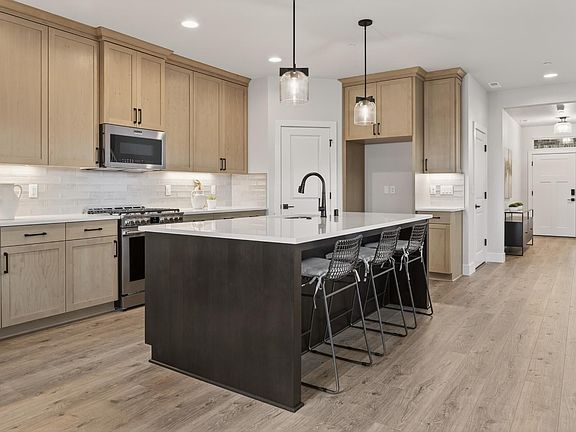 4th image of 1211 S Mountain Pl
