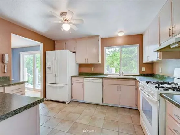1230 204th Pl SE, Bothell, WA 98012