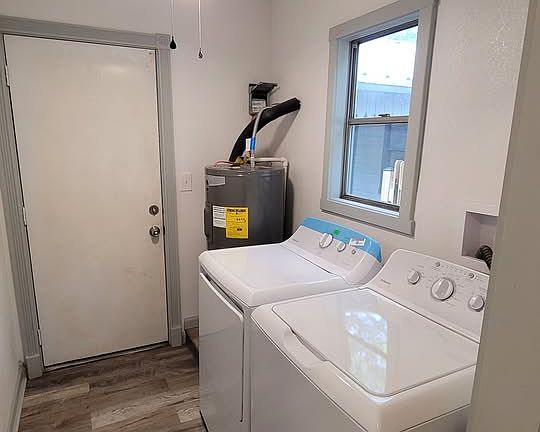3rd image of 403 Lee St