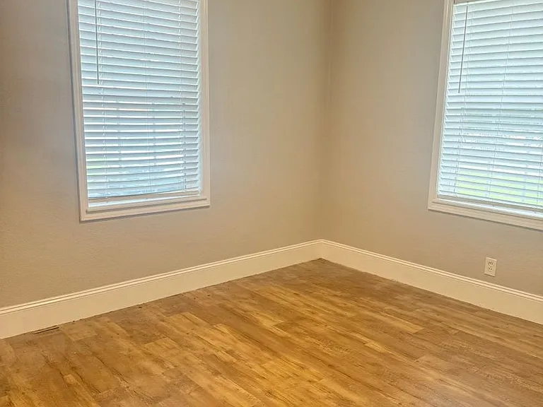 5306 N Trenholm Rd — Photo 8
