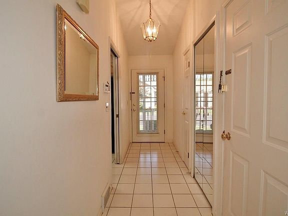 4th image of 1 Bird Walk Ln