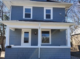 707 Comfort St, Lansing, MI 48915