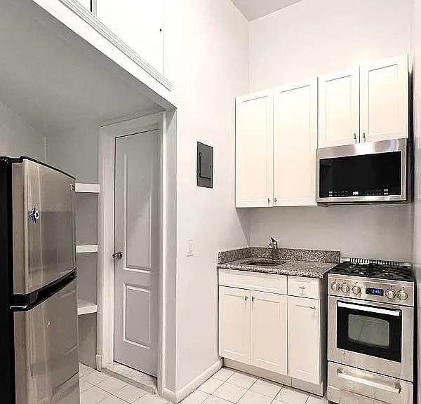 252 W 91st St #1 — Photo 5