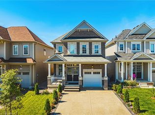 11 McWatters St, Hamilton, ON L0R 1C0