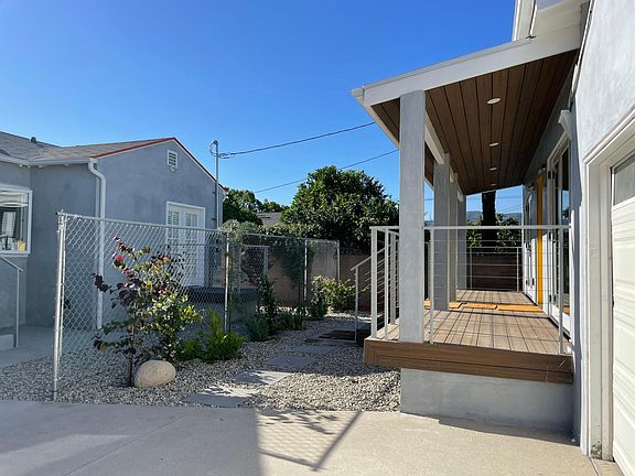 3rd image of 1033 N California St #1035