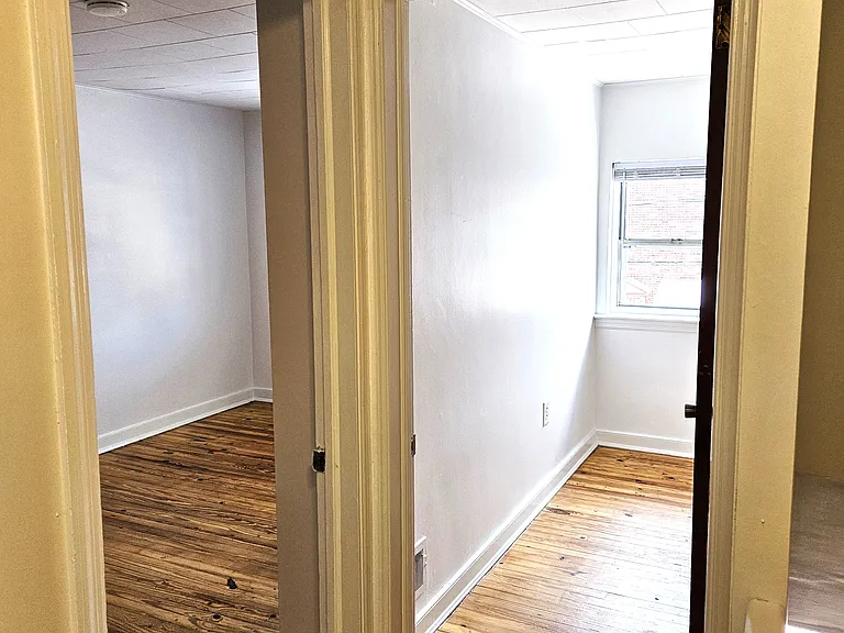 61 Wise Ave — Photo 14