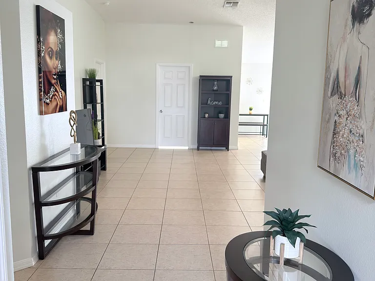 730 Garberia Dr — Photo 10