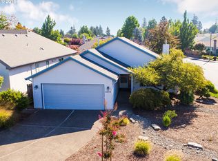 2304 NE 156th Pl, Portland, OR