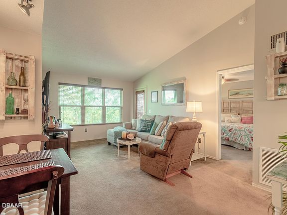5th image of 1401 S Palmetto Ave APT 210