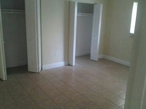 4th image of 2185 NE 169th St APT 31