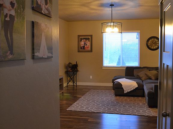 2nd image of 9060 S Jordan Oaks Dr