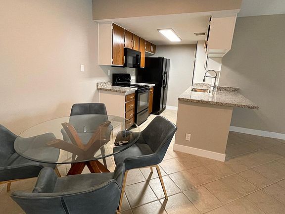 Dining Room (8' x 6.5') + Kitchen