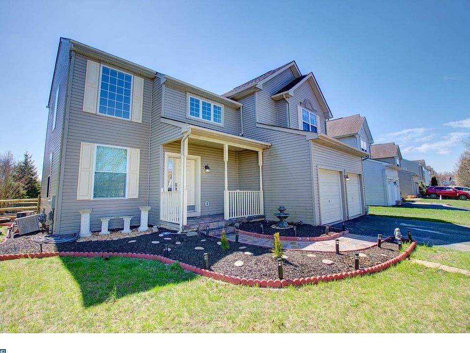 1st image of 8 Doolin Bay Dr