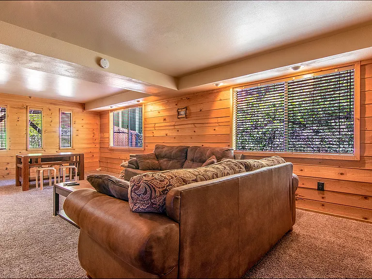 24800 Marion Ridge Dr — Photo 48