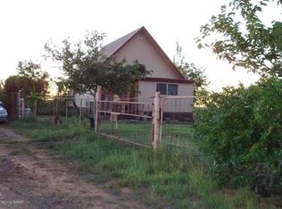 7402 Hawk Hollow Ln, Holbrook, AZ 86025