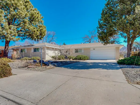 7416 Carriveau Ave NE, Albuquerque, NM 87110