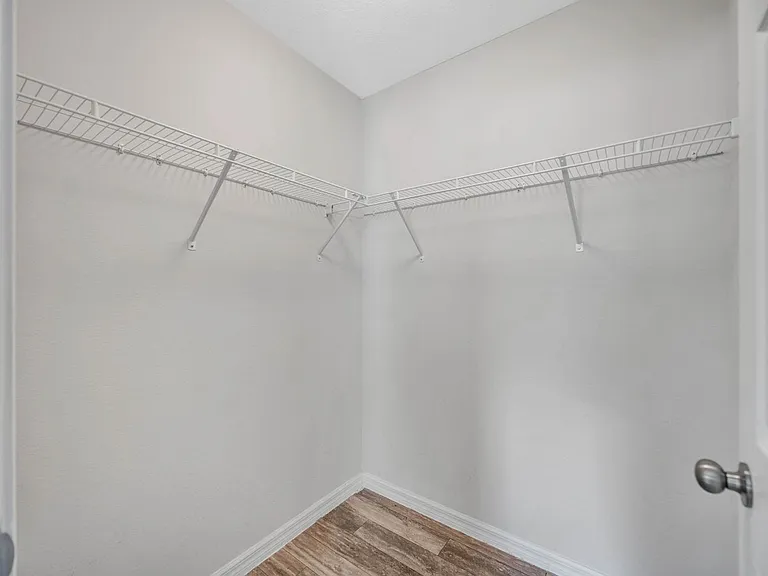 4836 Chatterton Way — Photo 12