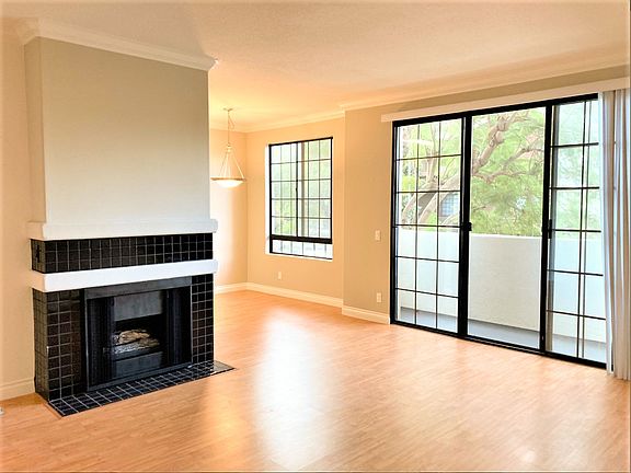 4th image of 12810 Caswell Ave APT 102