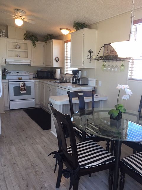 Kitchen and Breakfast Nook