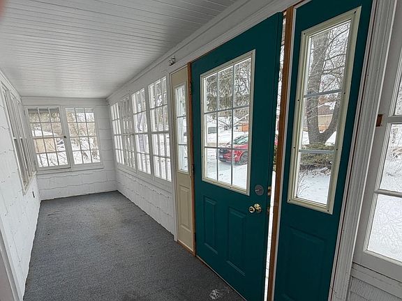 2nd image of 304 LINWOOD AVENUE