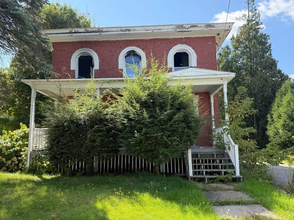 102 Fort Covington St, Malone, NY 12953