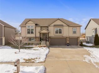 11240 N Bristol Ave, Kansas City, MO 64156