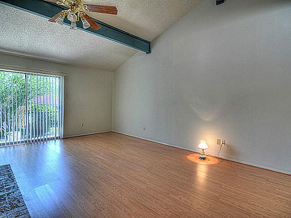 4th image of 1824 Kensington Dr