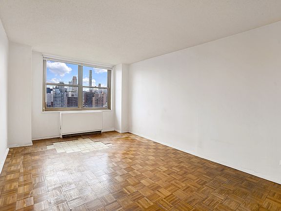 3rd image of 301 E 79th St APT 32S