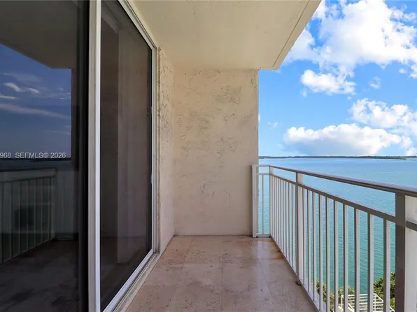 770 Claughton Island Dr APT 1012, Miami, FL 33131