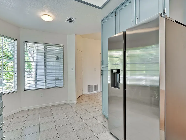 1583 Timber Creek Dr — Photo 8