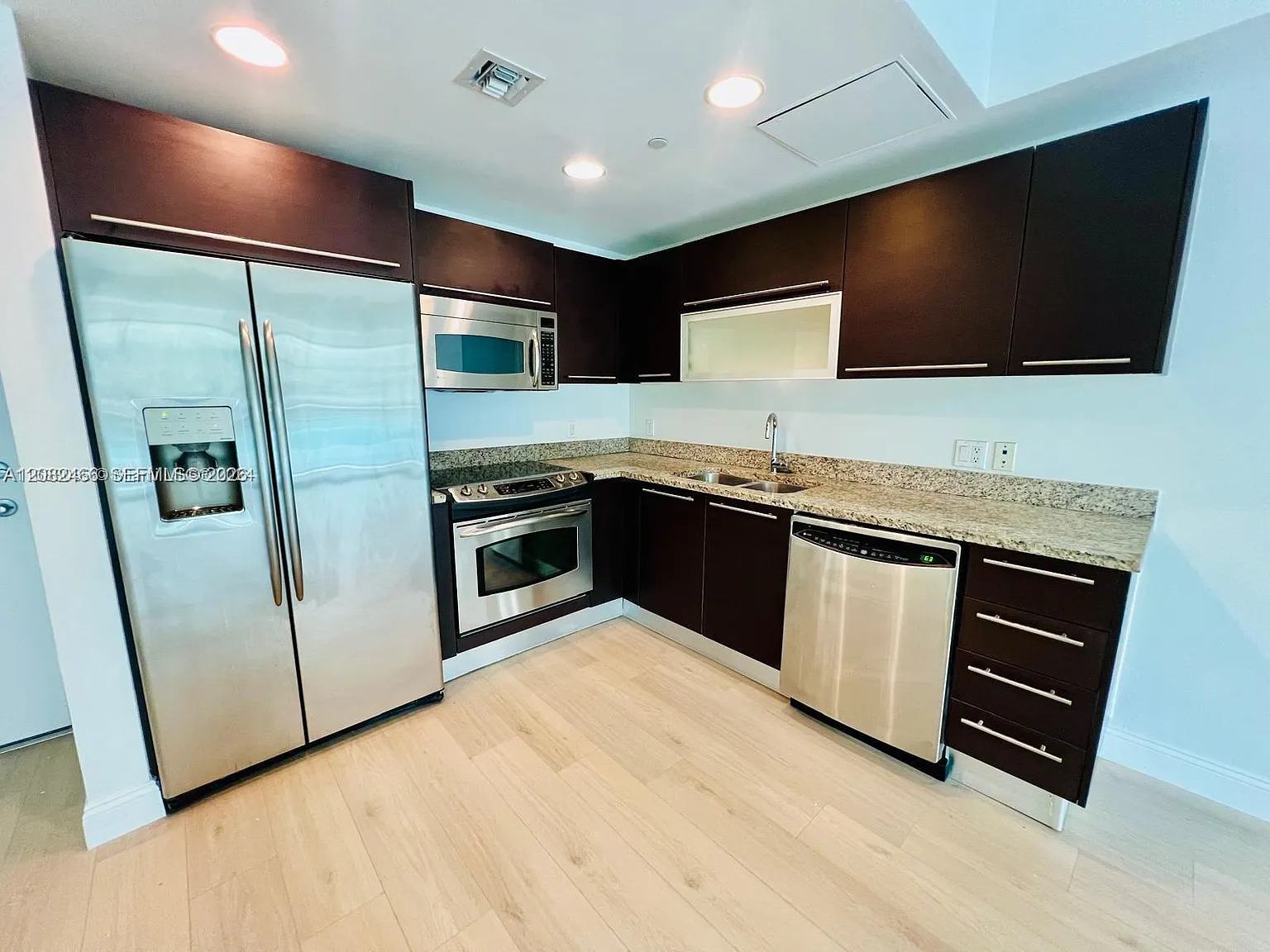 The Plaza 851 Brickell Co — Photo 3