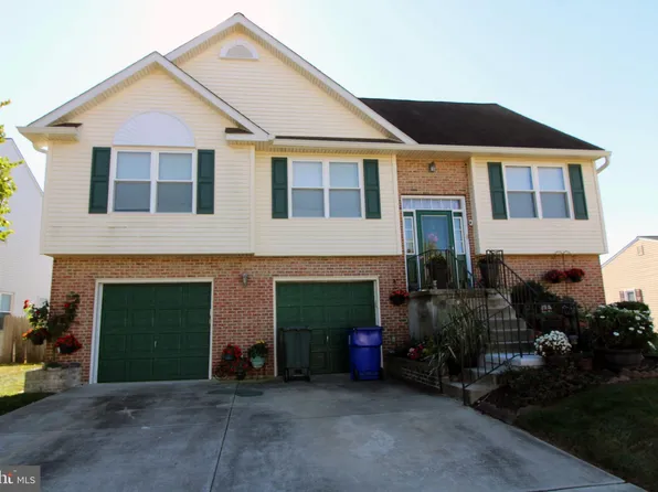 7 Charles Dr, New Castle, DE 19720