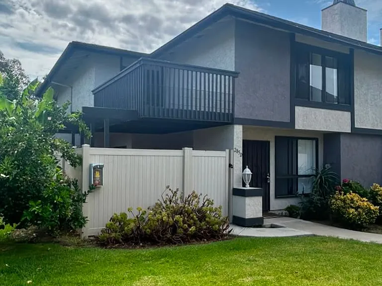 285 Rancho Dr #D — Photo 2