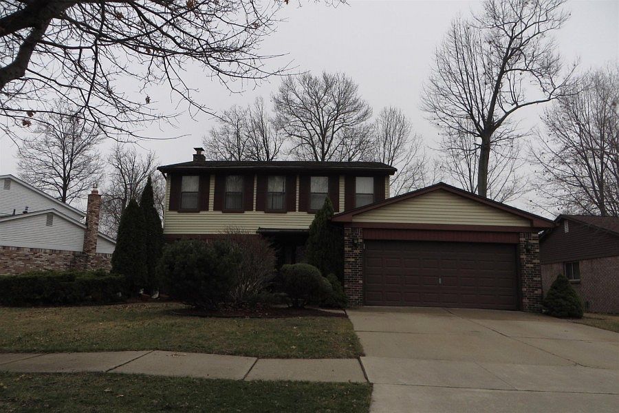 1st image of 21639 Tulipwood St