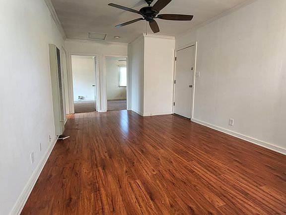 4th image of 1501 Cabrillo Ave #1/2