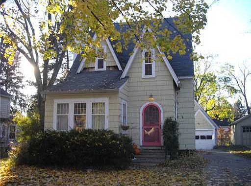 1st image of 313 E Cowley Ave