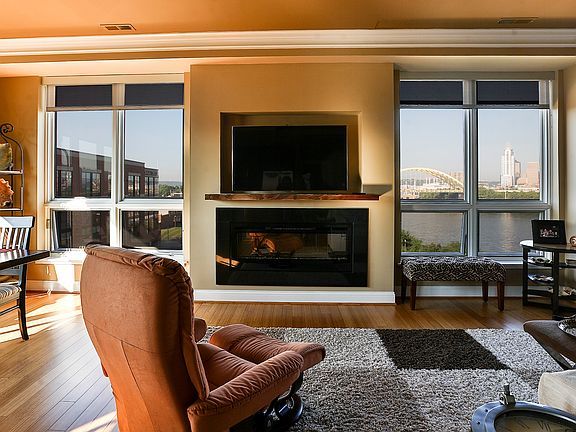 6th Floor Corner Unit 