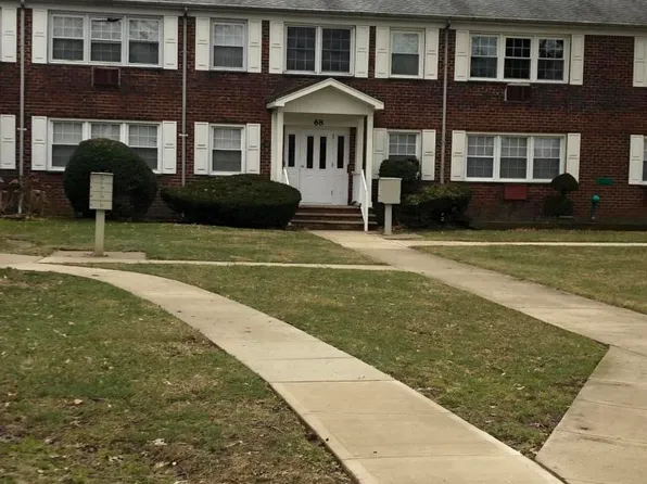 68H Stonehurst Blvd, Freehold, NJ 07728