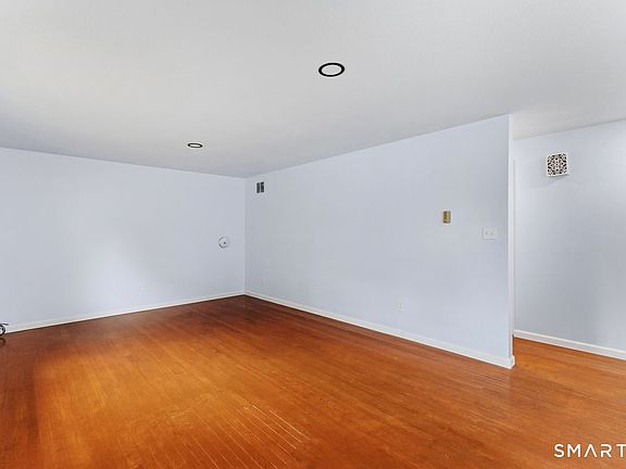 5th image of 17 Rhoda Lane