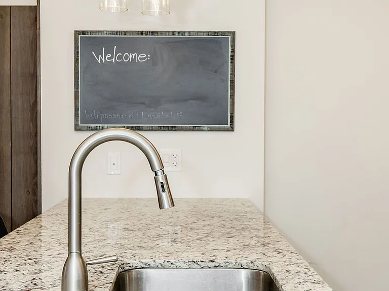 4 Cove Ct #104 — Photo 5