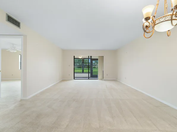 125 Lake Nancy Drive #146, West Palm Beach, FL 33411