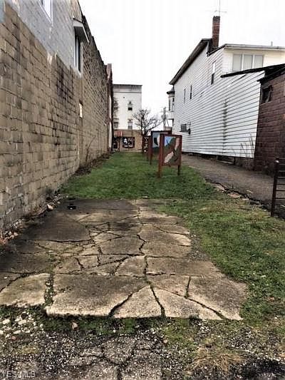 2nd image of 88 W Main St