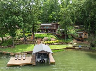 289 Pinecrest Ln, Jacksons Gap, AL 36861
