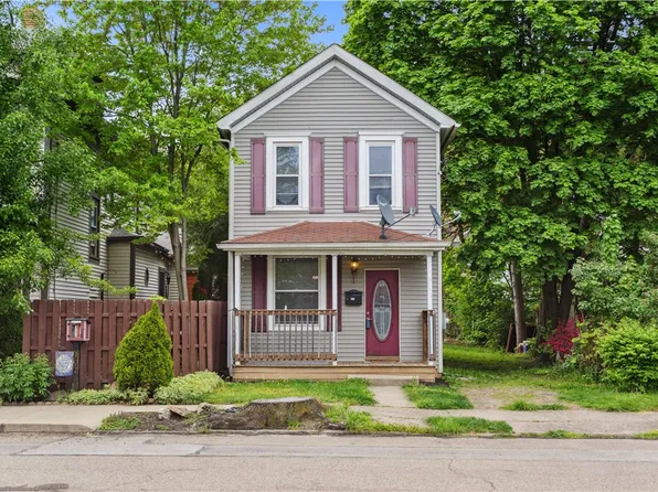 523 12th Ave, New Brighton, PA 15066