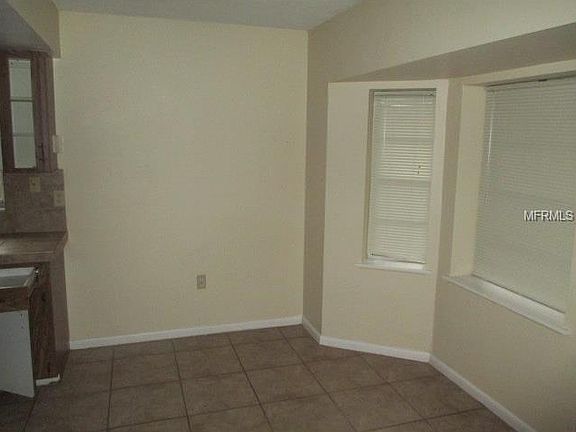 5th image of 1140 Lee Ave