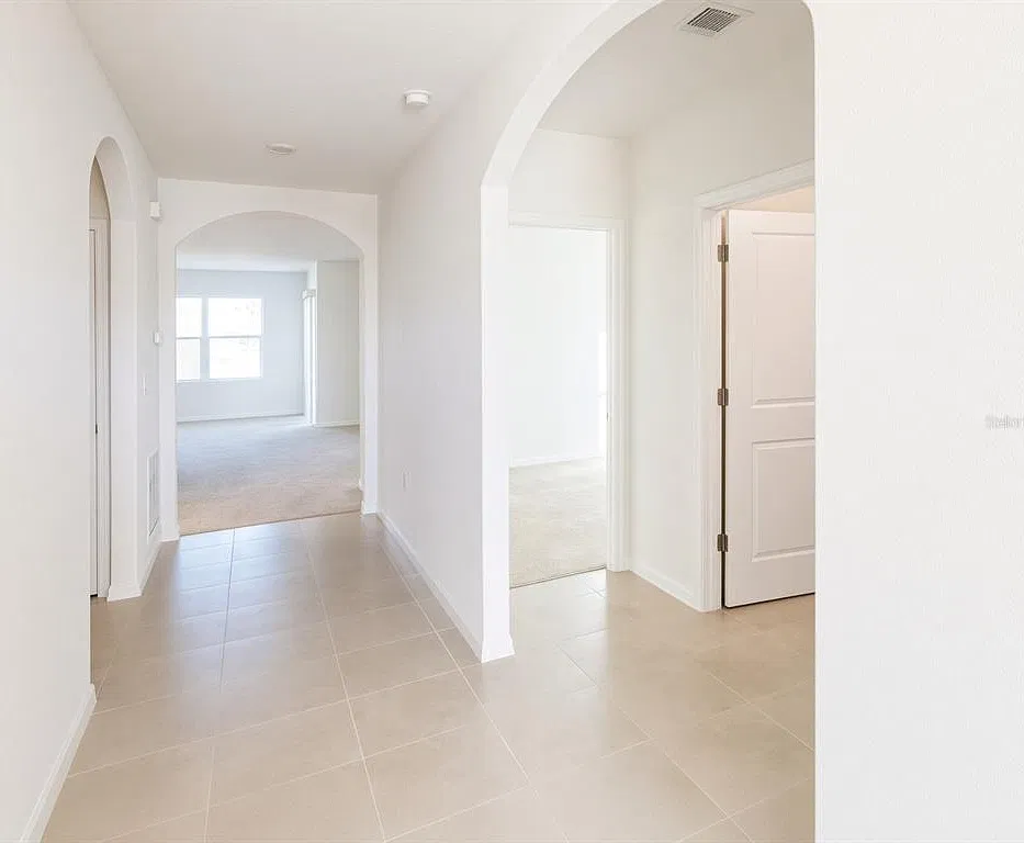 3 bed, 2.0 bath, 1639 sqft, $1,850 — Photo 3