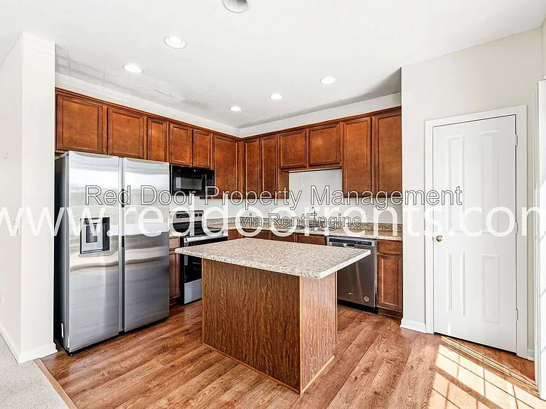 13340 Golden Gate Dr E — Photo 5